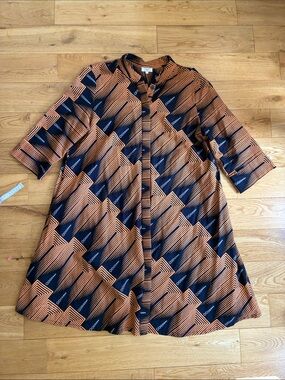 Button-Front Midi Dress in Copper Orange & Navy Geometric
